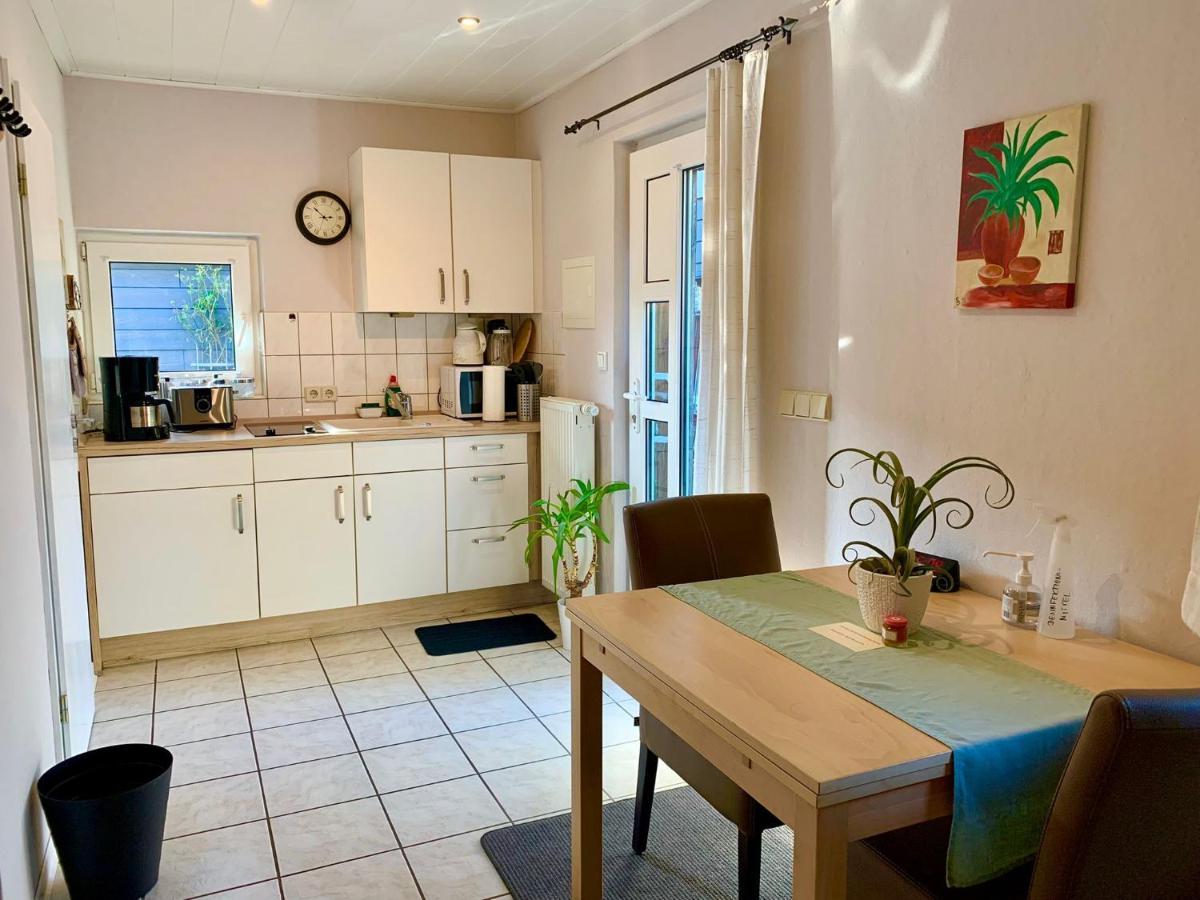 1 Raum Appartement Mit Kuechenzeile In Капелн Екстериор снимка